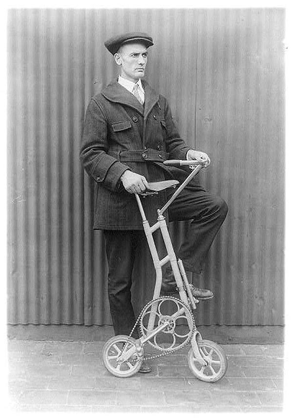 10. 1920 model kompakt bisiklet.
