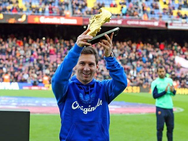 14. Altın ayakkabı kazananlar arasında en çok gol atan isim (2011-12 sezonu 50 gol)