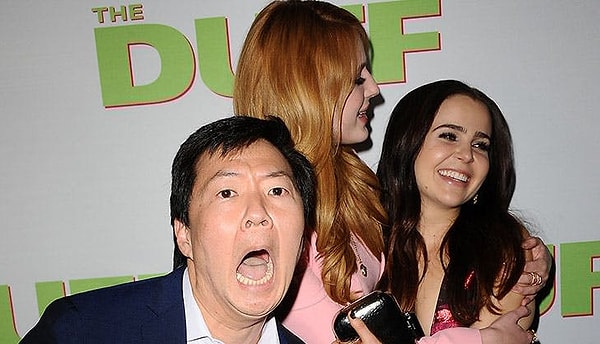 11. Белла Торн, Мэй Уитман и... рот Кена Джонга