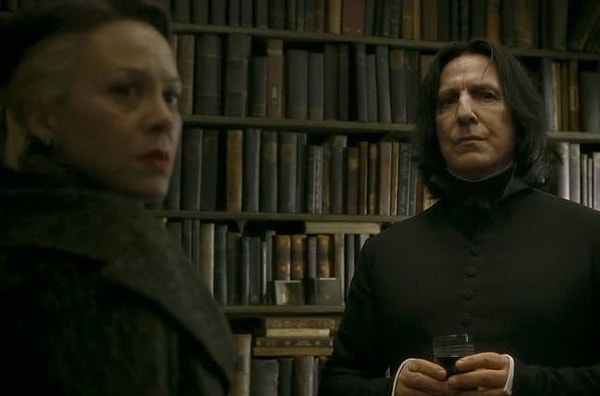 14. Снова Йейтс - в этот раз он обсуждает сцену Непреложного обета с Аланом Рикманом и Хелен Маккрори