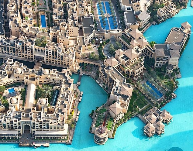 33. Dubai, Burj Kalifa'nın 124. katından çekilmiş bir kare