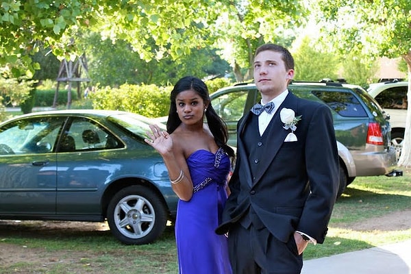 4. В конце концов, в старшей школе, благодаря общему другу, они снова начали общаться и практически сразу сошлись: