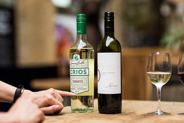 18. Никогда не бойтесь спрашивать о вине, ведь в ресторане вы всегда можете вернуть непонравившуюся бутылку.