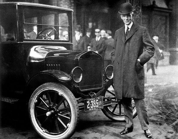 7. Henry Ford, 53 yaşında Ford Motor Company’i kurana kadar üç farklı işinde başarısız olmuş.