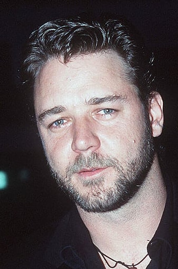 11. Расселл Кроу, Сэмюэл Л. Джексон и легендарный Шон Коннери отказались от роли Морфеуса в "Матрице"