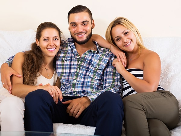 8. Он/она часто говорит о третьей стороне