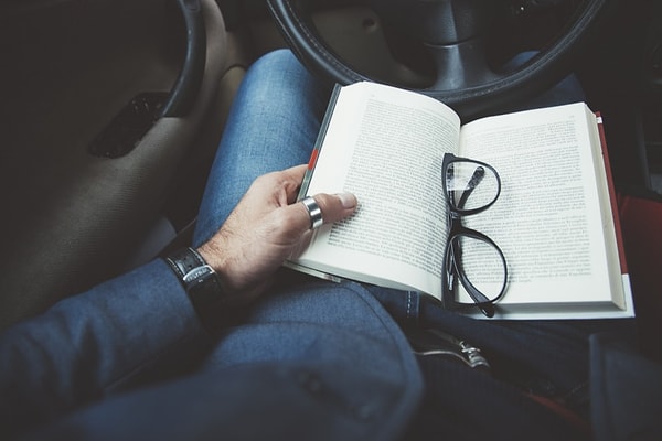 10. Читайте не менее 30 минут ежедневно