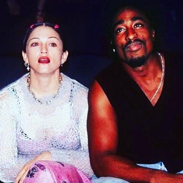 Madonna, verdiği bir röportajda bir dönem Tupac'la birlikte olduklarını kabul ederek, onlarca yıllık dedikoduyu doğrulamıştı. 🤗