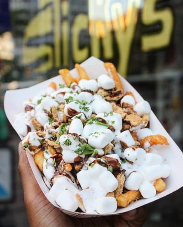 17. Картофель фри с десертом смор