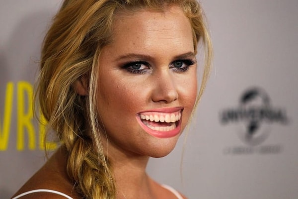 16. Эми Шумер 😃