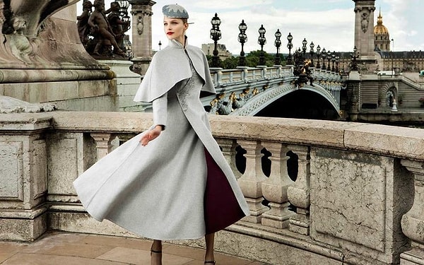 4. "Сотрудничество Hainan Airlines с Лоуренсом Ксу — это движение в индустрии моды. Мы не просто создали новую форму, но и работали на международный имидж нашей авиакомпании. Мы хотим, чтобы пассажиры, особенно на международных направлениях, знали, что Китай является современным и модным", — сказала Сюй Фэй, бренд-директор Hainan Airlines.