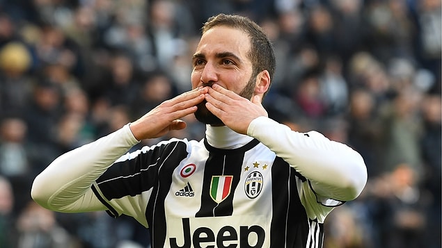 4. Gonzalo Higuain | Napoli ➡️ Juventus
