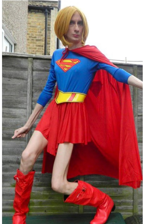 17. Ах, какая Супергёрл!