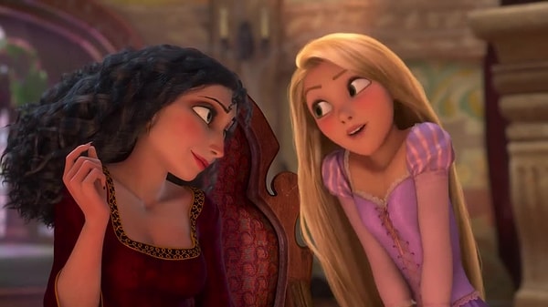 8. "Почему матушка Готель просто не сказала Рапунцель, что ее день рождение в другой день, учитывая ситуацию с летающими фонариками?"