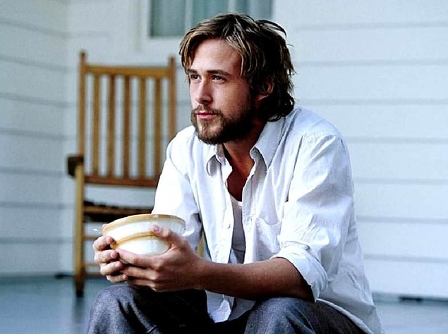 6. The Notebook filminin başrolüne Ryan Gosling uygun görülmüştü. Çünkü karakterin sıradan ve çirkin bir tip olması gerekiyordu.