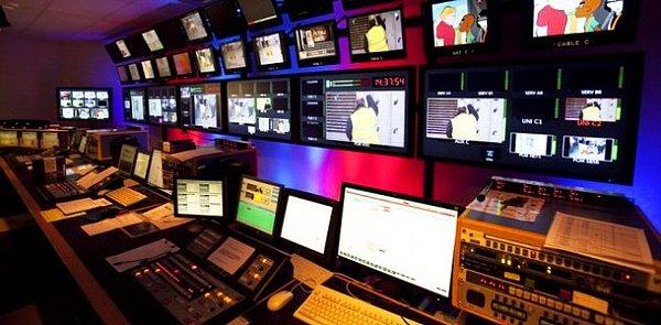 16 TV, 63 gazete, 20 dergi ve 24 radyo olmak üzere toplamda 150’yi aşkın medya kuruluşu kapatıldı