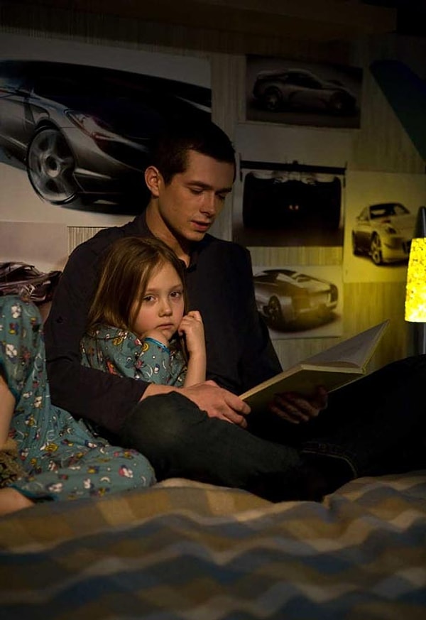 8. Хотя в 2009 году мы снова увидели ее на экране в "Черной Молнии". Там Кате досталась роль младшей сестры Димы Майкова, Тани