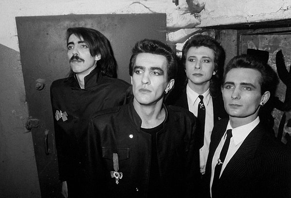 6. Кто же не знает группу...?