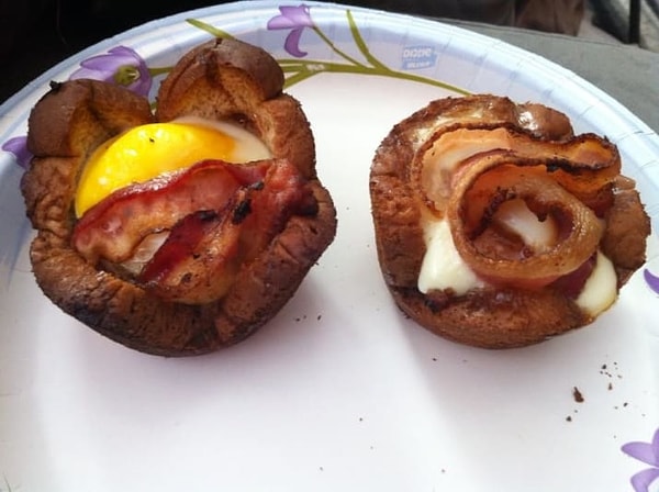 2. Этот повар решил, что завтрак (каким бы он ни был) должен обязательно подаваться в маффинах