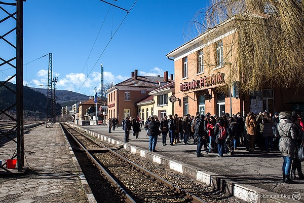 10. Наибольшего размаха праздник приобретает в городе Перник.