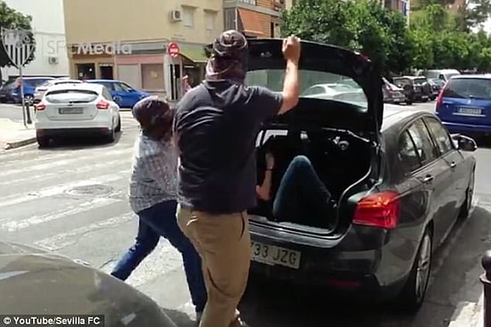 Sevilla, Navas'ı Kaçırarak Kafasına Poşet Geçirdi!