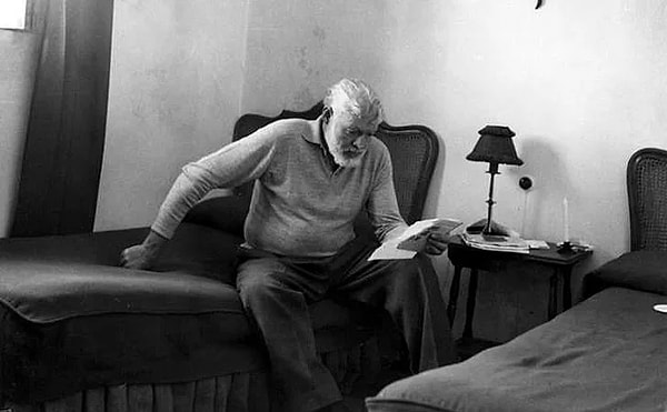 5. Реже всего в жизни я встречал умных людей, которые были бы еще и счастливы.