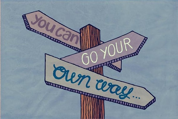 3. Кто поёт песню "Go Your Own Way"?