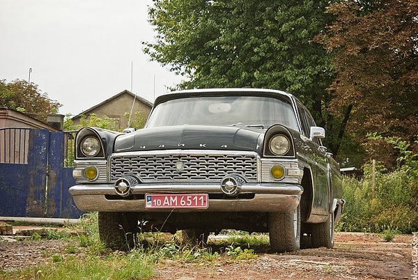 12. Советская "Чайка" на Украине в 2010 году