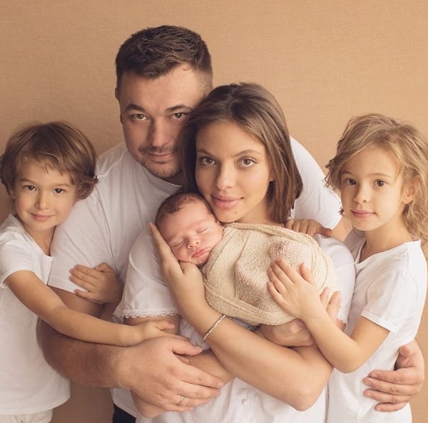 4. «Первый заказ на капкейки мы с женой получили через 40 секунд после того, как выложили фото десерта в мой Instagram и объявили, что принимаем заказы на сладости», — рассказывает солист группы «Руки Вверх!»