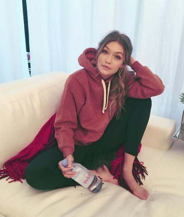 9. Вы никогда не увидите фото знаменитости с продуктом, за рекламу которого ей не заплатили