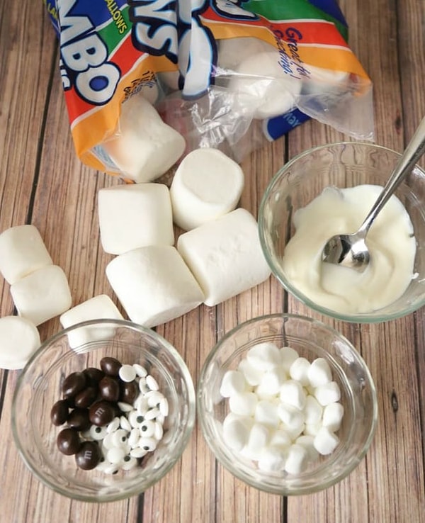 6. Горячий шоколад с мишками из маршмэллоу