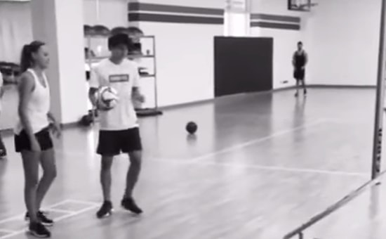 Enes Ünal ve Kendisi Gibi Futbolcu Olan Sevgilisinden Sıra Dışı Antrenman