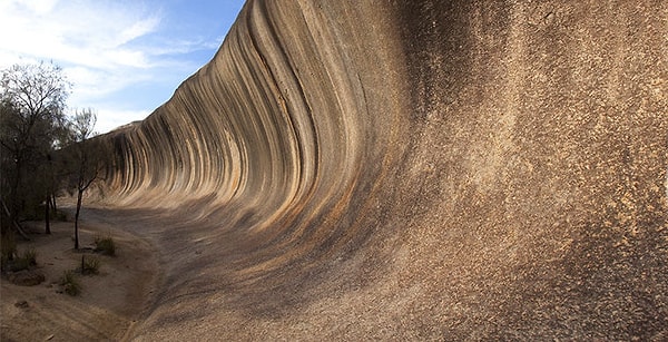 1. Как думаете, это творение природы или же дело рук человека?