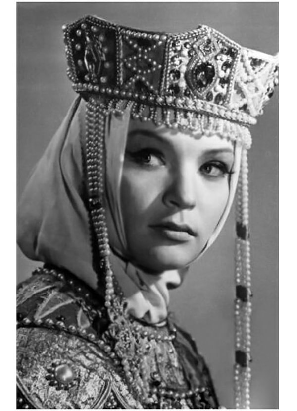 11. Светличная также пробовалась на роль Царицы для "Сказки о царе Салтане", 1967