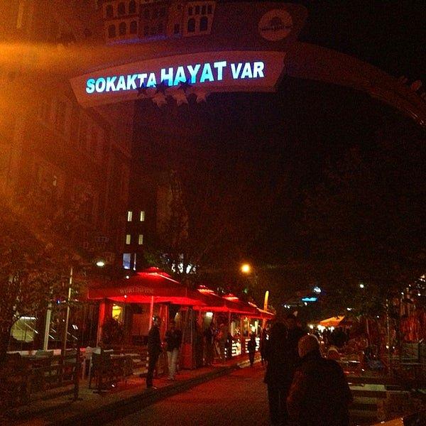 8) Tüm Şehre Yürüme Mesafesindeki, Edirne'nin Buluşma Noktası, Cafe, Pub ve Barlarla Dolu Sokakta Hayat Var