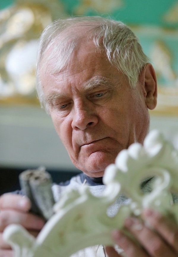 6. Говорят, он потратил более 10 тыс. евро на материалы. Сколько может стоит такая работа? Она бесценна!