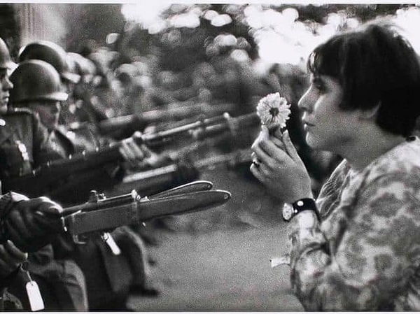 2. Если бы вы снимали кино о вашей жизни, какого жанра был бы это фильм?