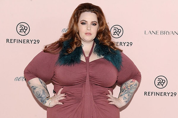 4. Практически все уже вернулись с моря и благополучно забыли о своем желании похудеть.