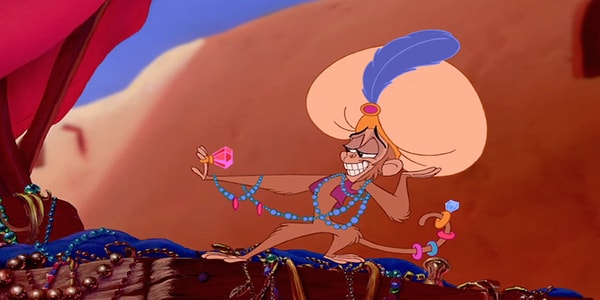 4. Ой-ёй. Вы заметили сундук с ювелирными украшениями. Ваша реакция: