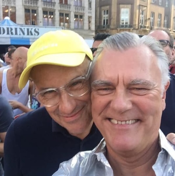 4. Нидерланды была первой страной, легализовавшей однополые браки