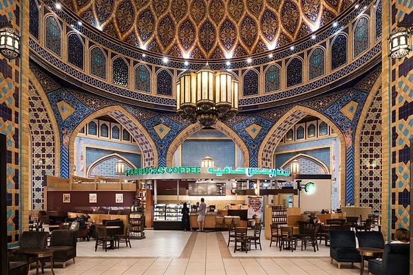 3. Каждый, кто побывал там, согласится, что Дубай - величайшее творение глобализации, некая параллельная вселенная, где все счастливы