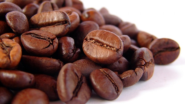 14. Кофеин по своему составу близок к кокаину, талидомиду, тротилу, героину и нейлону