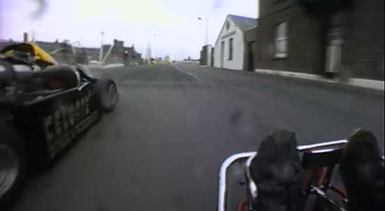 Karting Aracıyla Yapılan Muhteşem Adrenalinli Sokak Yarışı