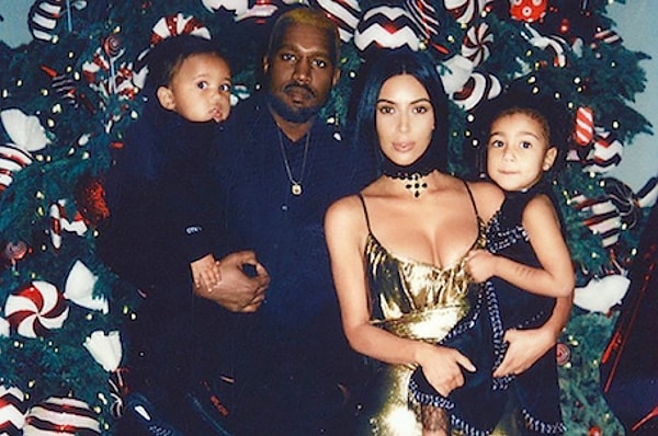 7. Напомним, супруги уже воспитывают 4-летнюю дочь Норт и годовалого сына Сэйнта.