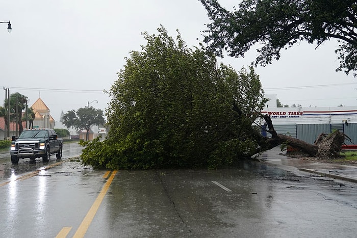 Tarihin En Büyük Atlas Okyanusu Kasırgası: Florida'da 6 Milyon Kişi Irma'dan Kaçıyor