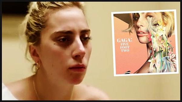 Öyle ki, Lady Gaga birkaç gün sonra Netflix üzerinde hayatını anlatan bir belgeselle karşımızda olacak.