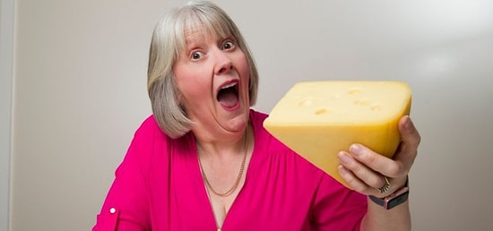 Пристрастившаяся к сыру мама двоих детей потеряла половину веса, отказавшись от своей привычки