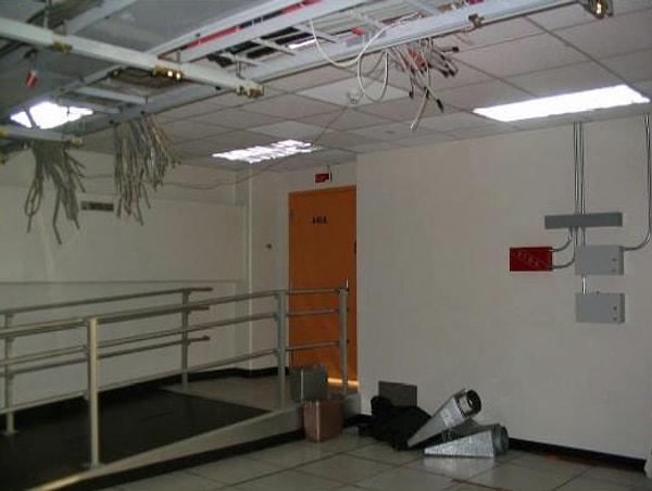 2. ABD’li servis sağlayıcısı AT&T’nin bir yerleşkesinde Oda 641A isimli bir oda bulunuyor...
