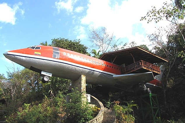 7. Uçak ev