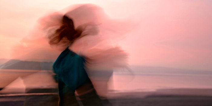 Ruh Haline Göre Bugün Giyinmen Gereken Rengi Söylüyoruz!